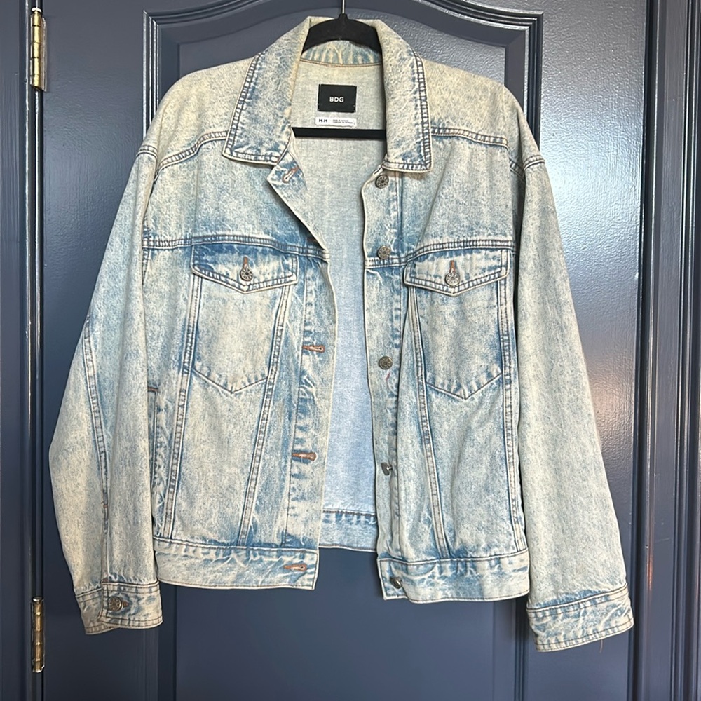 BDG Oversized Denim Jean Jacket Size Medium